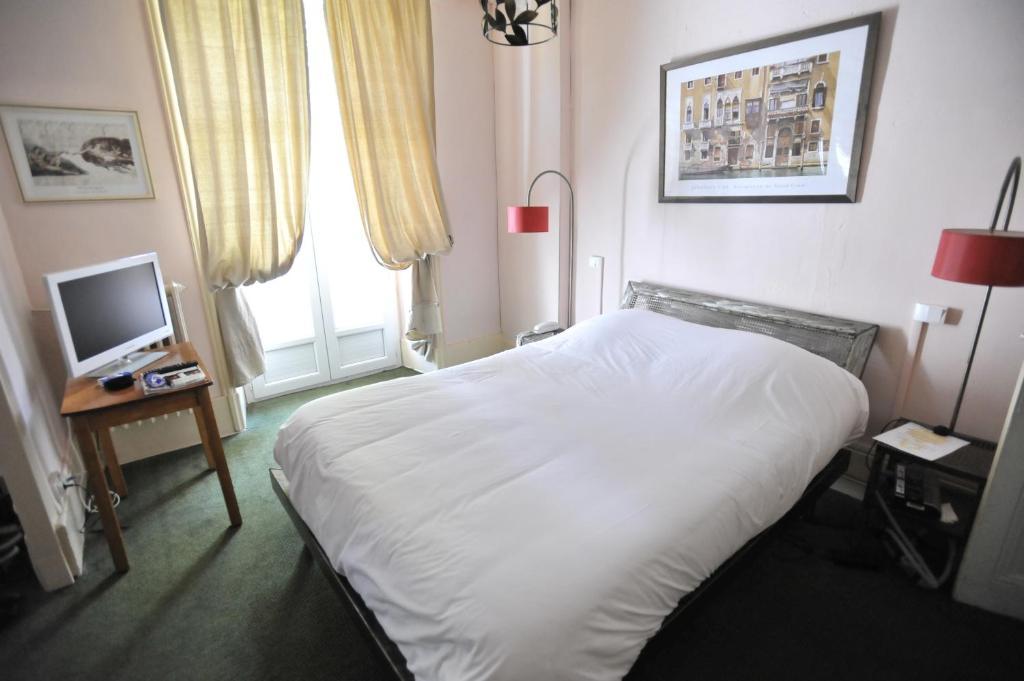 Les Celestins Hotel วาล-เลส์-แบ็งส์ ห้อง รูปภาพ